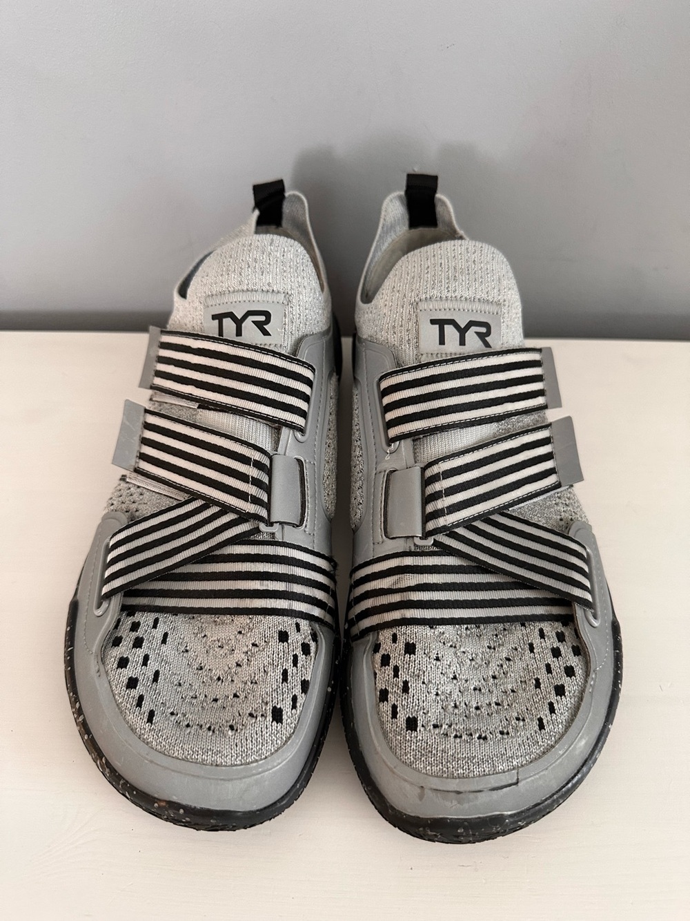 TYR DropZero Barefoot Training Shoes, Sneakers, Gray/Black, M9, Cross Training